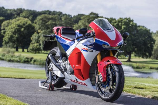 Honda rc213v price sale